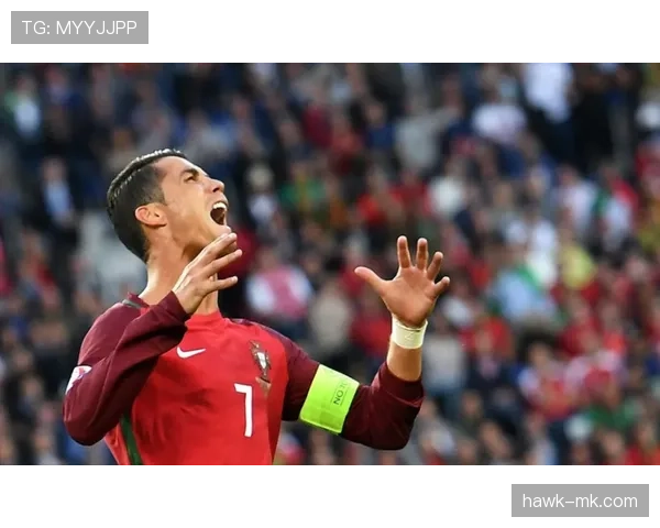 金玟哉头球攻门险些破门,强势表现引关注 金玟哉头球攻门险些破门,强势表现引关注