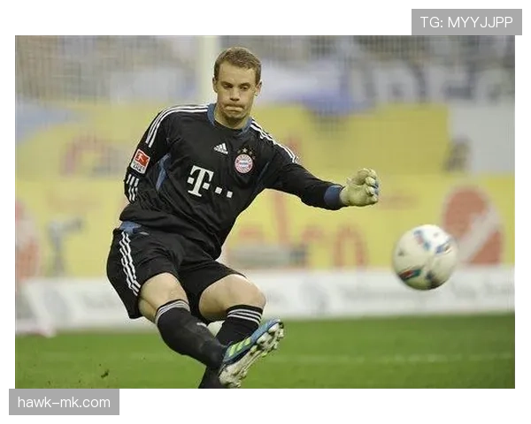 诺伊尔稳健发挥助德国队力克强敌,状态回升引热议 诺伊尔稳健发挥助德国队力克强敌,状态回升引热议